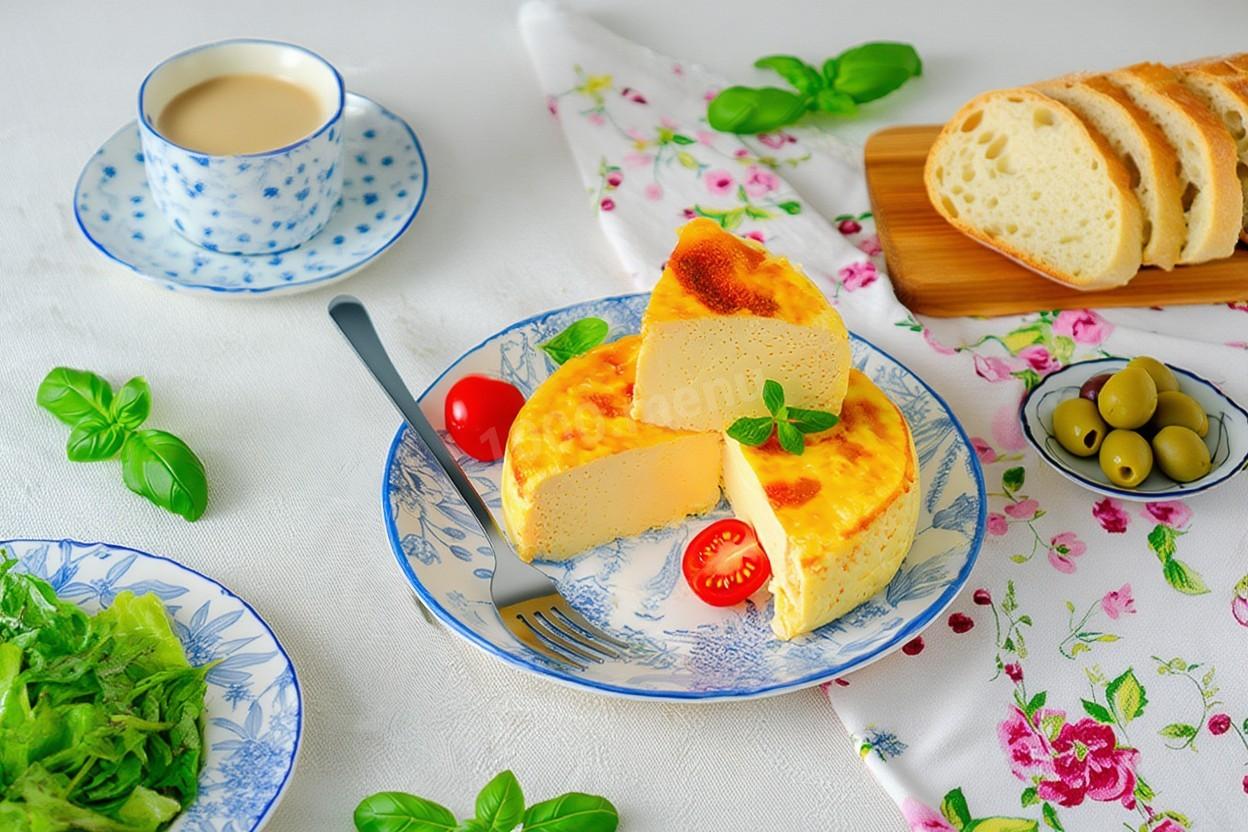 Puszysty omlet na mleku z frytkownicy beztłuszczowej