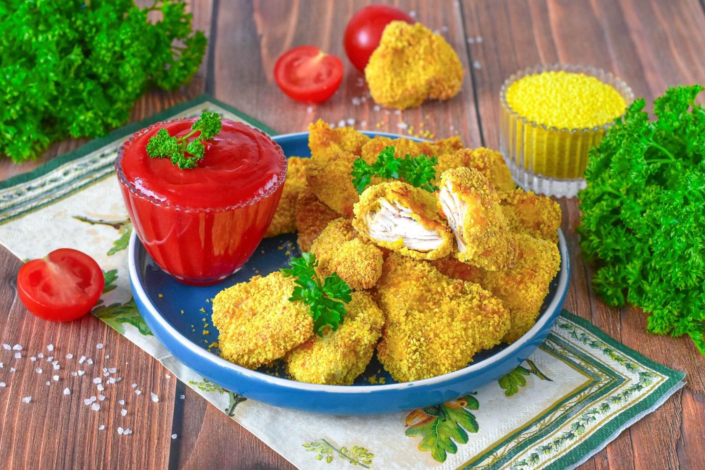Nuggetsy z kurczaka z frytkownicy beztłuszczowej